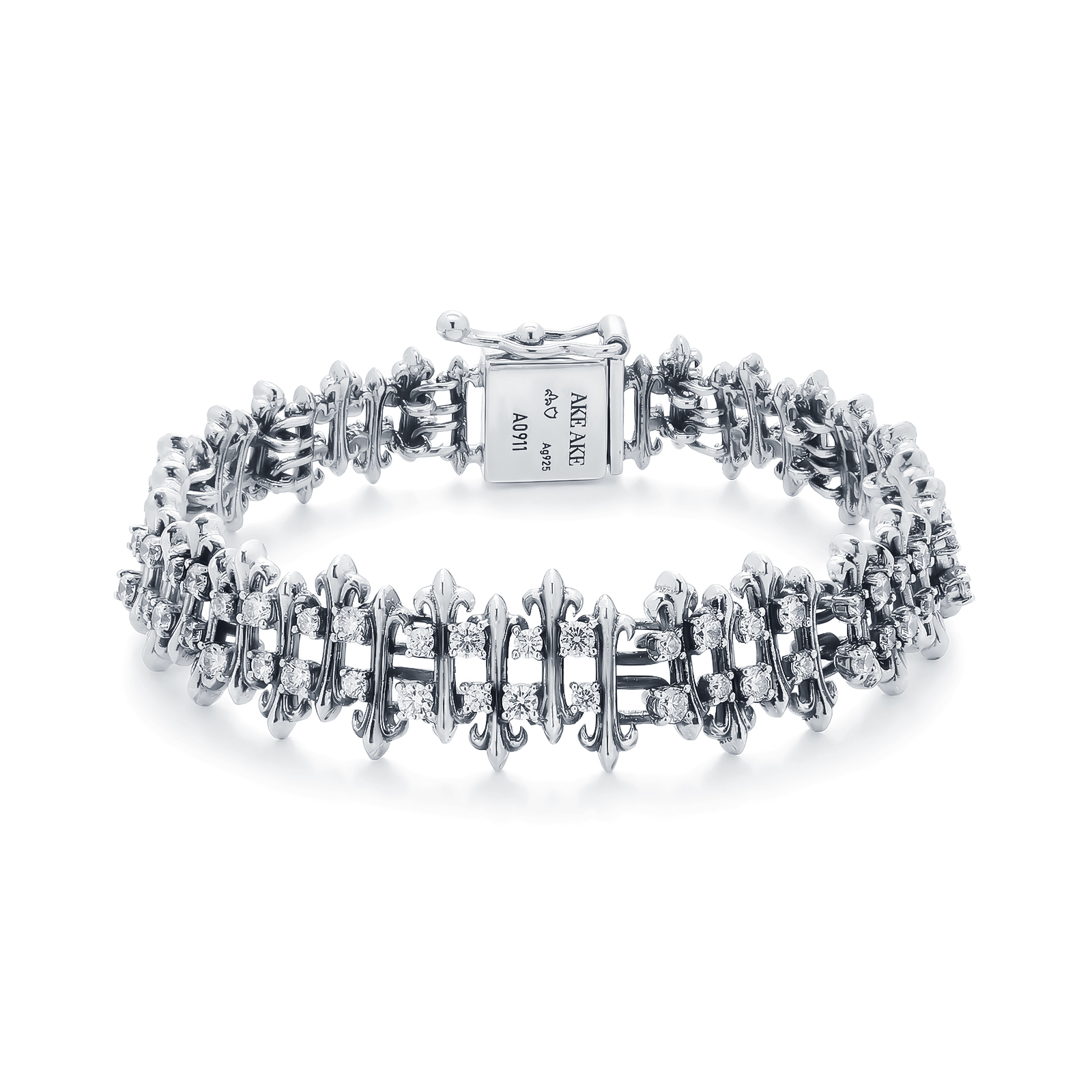 Ake Ake Galaxia Prophecy Bracelet, 925 Sterling Silver Bracelet, Specially Polished, with Black Engraving and Crystal Decorations. ราคา 36,363 บาท*ส่งฟรี