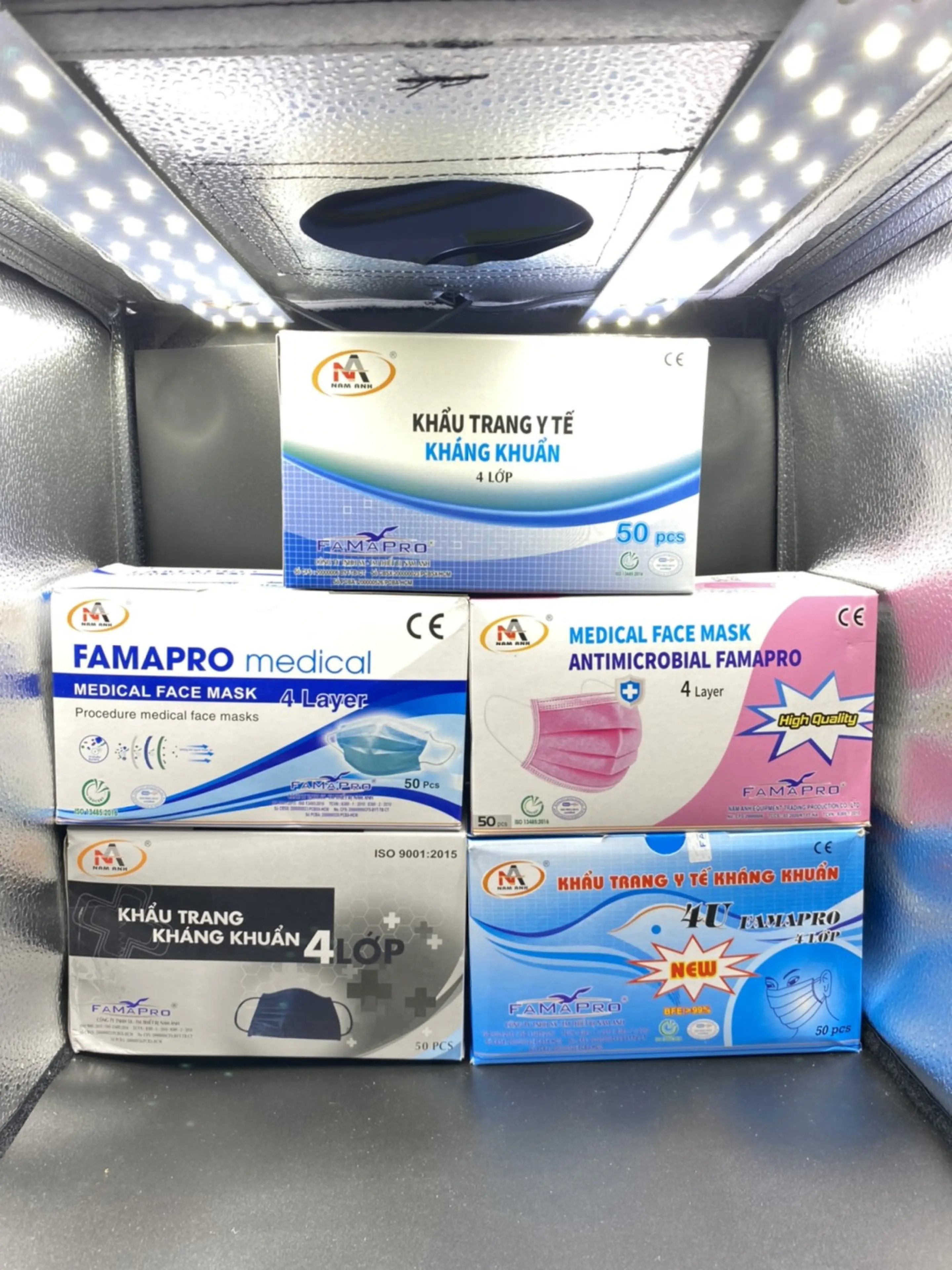 หน้ากากอนามัย Famapro 4 U หนา4ชั้น บรรจุ 50ชิ้น มีแผ่นกรองอย่างดี สายคล้องหูแบนไม่ขาดง่าย ไม่เจ็บหู