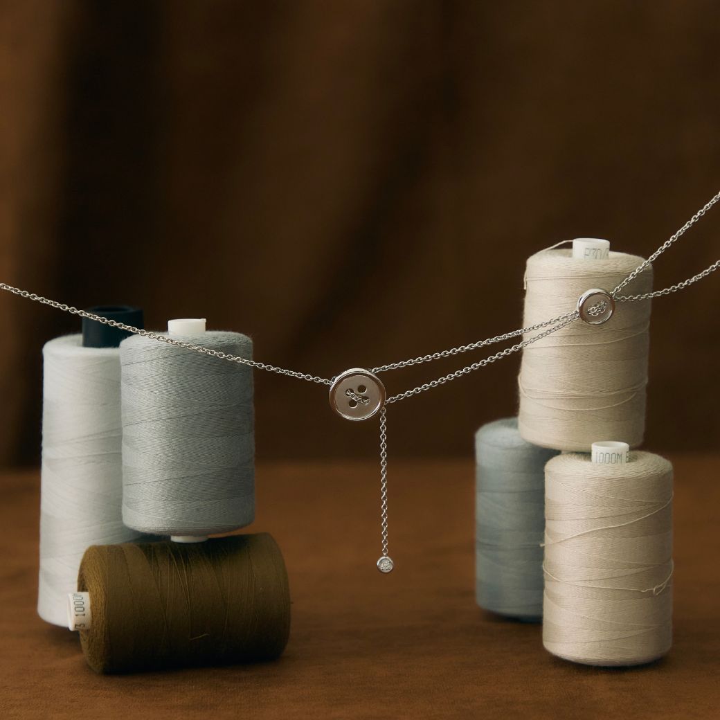 Sliding Button Chain ราคา 2,780 บาท*ส่งฟรี