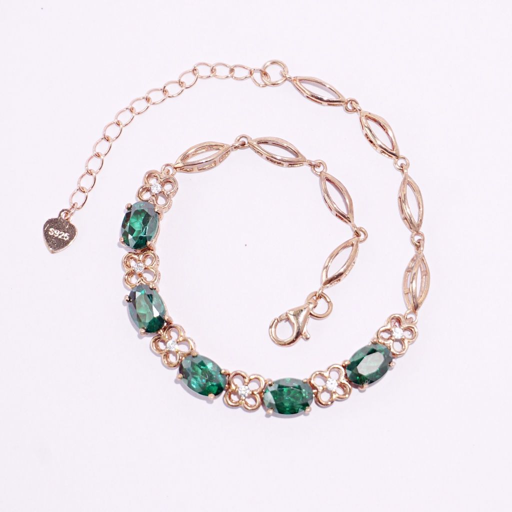 Natural Green Topaz Bracelet Silver 925 , Gift for her , Birthday Gift , Birthstone ราคา 3,500 บาท*ส่งฟรี