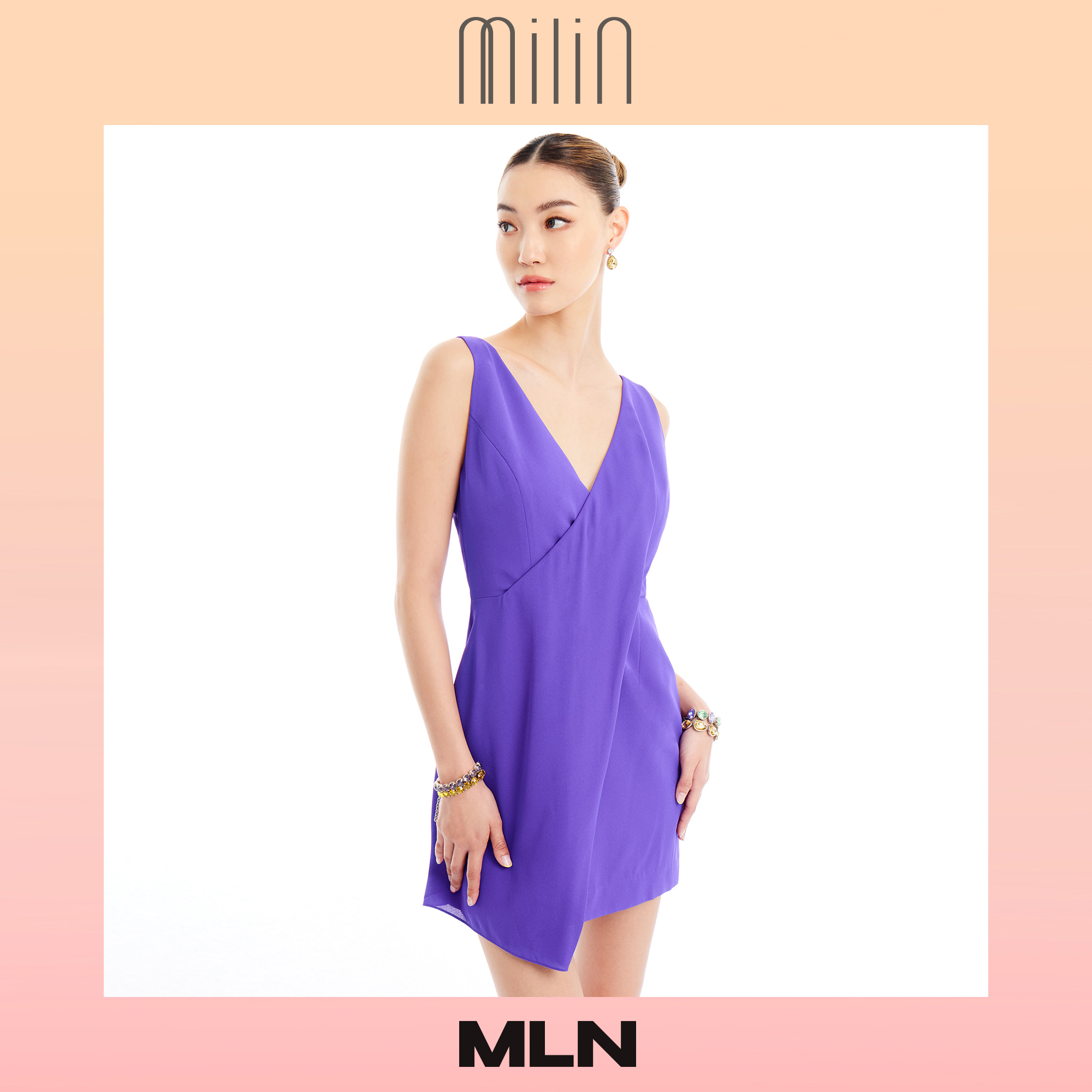 [MILIN] Front Drape Detail Polyester Sleeveless Dress เดรสแขนกุดคอวีจับจีบป้ายด้านหน้า Dashing Dress ราคา 1,759 บาท*ส่งฟรี