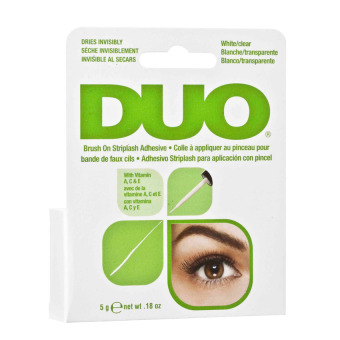 Duo Brush On Striplash Adhesive กาวติดขนตา 5 g. (สีเขียว) Duo Brush On Striplash Adhesive กาวติดขนตา 5 g. (สีเขียว)