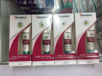 Himalaya Herbals Under Eye Cream 15 ml บำรุงใต้ตา ตาคล้ำ ถุงน้ำใต้ตา (4 หลอด) Himalaya Herbals Under Eye Cream 15 ml บำรุงใต้ตา ตาคล้ำ ถุงน้ำใต้ตา (4 หลอด)