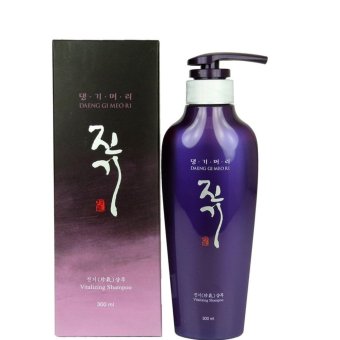 Daeng gi meo ri shampoo แทงกิโมริ แชมพู เกาหลี 300 ml. Daeng gi meo ri shampoo แทงกิโมริ แชมพู เกาหลี 300 ml.