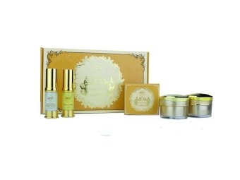 GoldSet FreshyFace (โกลด์เซ็ท) ครีมถุงทองหน้าใส (1 กล่องมี 5 ชิ้น) GoldSet FreshyFace (โกลด์เซ็ท) ครีมถุงทองหน้าใส (1 กล่องมี 5 ชิ้น)