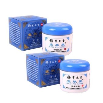 ครีมบัวหิมะ เป่าฟูหลิง Bao Fu Ling Compound Camphor Cream 100g (กล่องสีฟ้า) 2 กล่อง ครีมบัวหิมะ เป่าฟูหลิง Bao Fu Ling Compound Camphor Cream 100g (กล่องสีฟ้า) 2 กล่อง