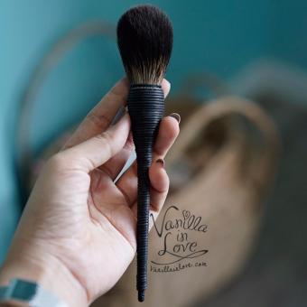 SB01 แปรงปัดแก้ม / แปรงคอนทรัล ขนสัตว์แท้ Tapered blush brush SB01 แปรงปัดแก้ม / แปรงคอนทรัล ขนสัตว์แท้ Tapered blush brush