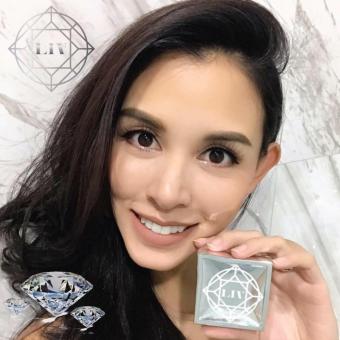 LIV White Diamond Skin ลิฟ ไวท์ ไดมอนด์ ครีมวิกกี้ สุนิสา ขนาด 30 กรัม 1 กระปุก LIV White Diamond Skin ลิฟ ไวท์ ไดมอนด์ ครีมวิกกี้ สุนิสา ขนาด 30 กรัม 1 กระปุก
