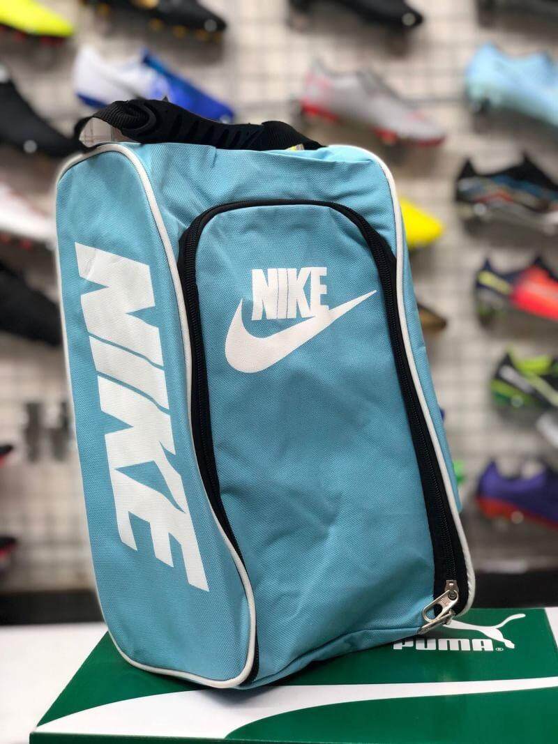 กระเป๋าสำหรับใส่รองเท้าฟุตบอลและรองเท้าฟุตซอล