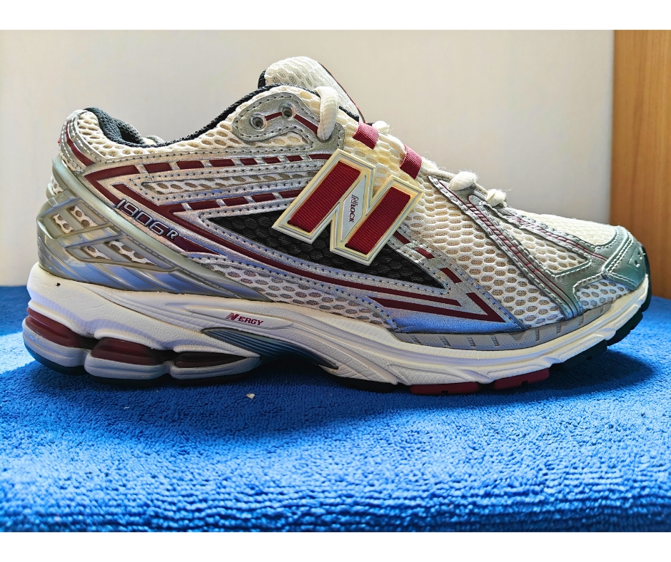 รองเท้า วิ่ง new balance 880 cls