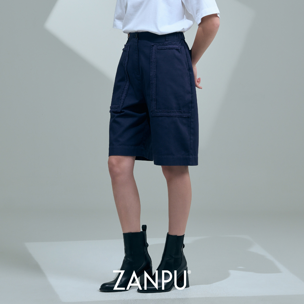 Zanpu Ss26 Structured Utility Bermudas Bermuda Shorts, Utility Style, Knee Length Pn-9260405 ราคา 3,490 บาท*ส่งฟรี