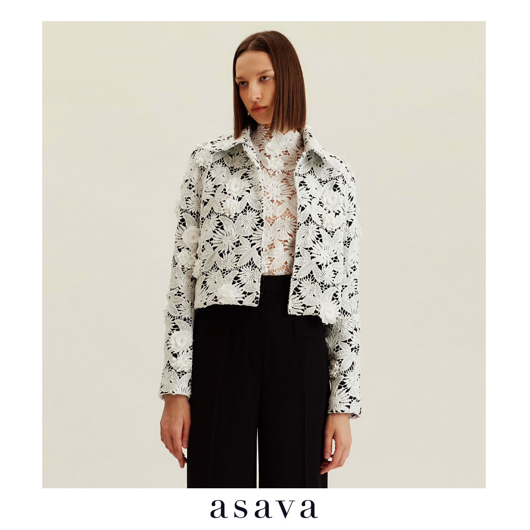 [asava aw24] Asava Floral-lace Cropped Jacket เสื้อแจ็กเกต ทรงครอป แขนยาว แต่งกระดุมหน้า ผ้าลูกไม้ตาไก่ 3 มิติ ราคา 28,000 บาท*ส่งฟรี