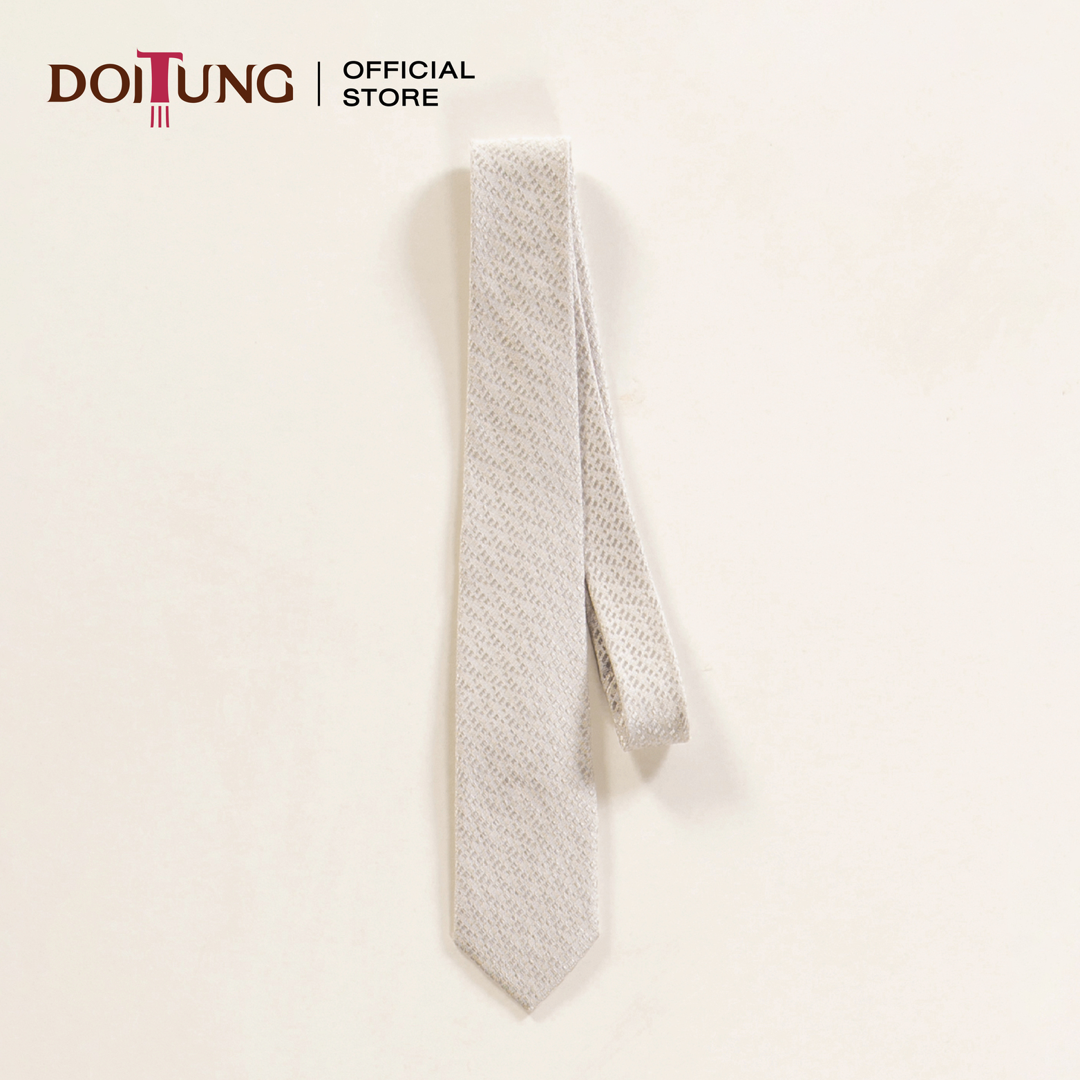DoiTung Necktie - Gift set 2020 -Tiny Triangle (7.6x150 cm.) ชุดของขวัญ เนคไท ดอยตุง