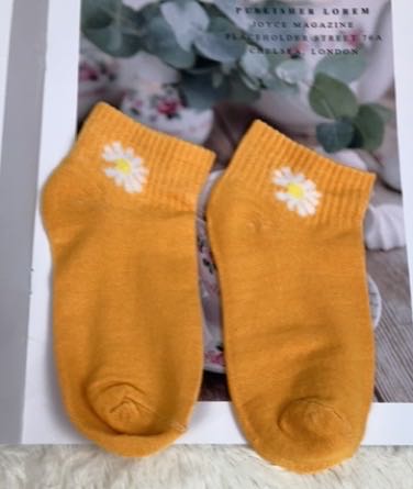 TTD ถุงเท้าผ้าฝ้ายระบายอากาศได้ดี ถุงเท้าน่ารักๆลายดอกเดซี่  สินค้าพร้อมส่ง
