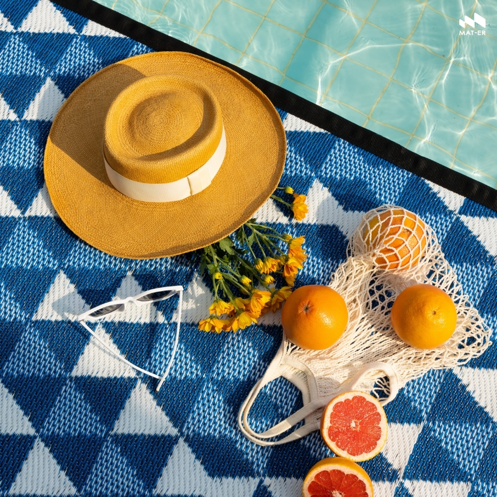 Mat-Er, a Carpet Substitute Mat, Trimond Pattern (Navy), Blue Tone, Gradient Colors, Can Be Used on Both Sides. Can Change the Atmosphere and Not Get Bored. ราคา 1,350 บาท*ส่งฟรี
