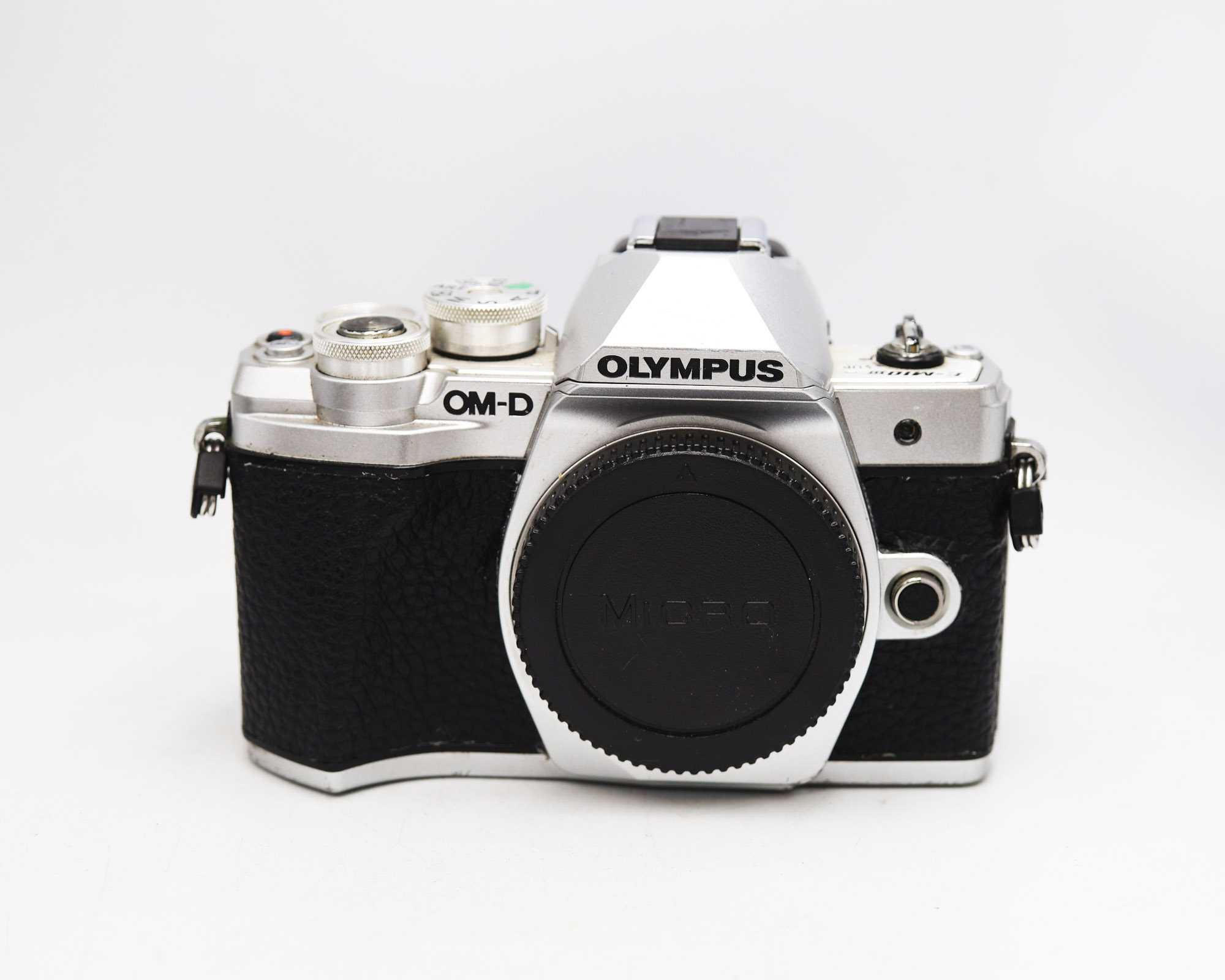 Olympus Pen E-PL8 Mirrorless Digital Wi-Fi Camera Brown with 35mm
