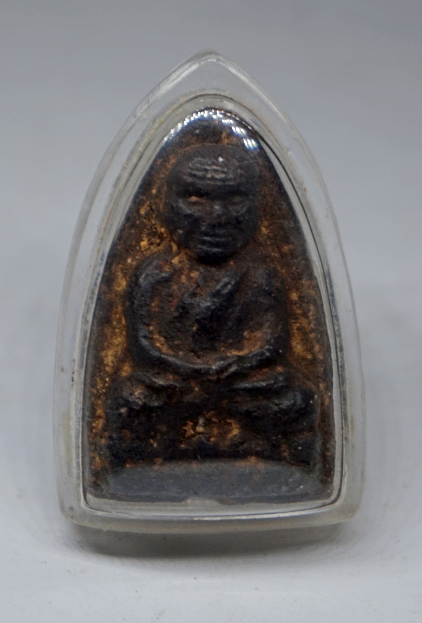 หลวงพ่อทวด เนื้อว่าน พิมพ์กรรมการ หน้าใหญ่ เลี่ยมกันน้ำ (รับเทรินสินค้า it & นาฬิกา) ราคา 150,000 บาท*ส่งฟรี