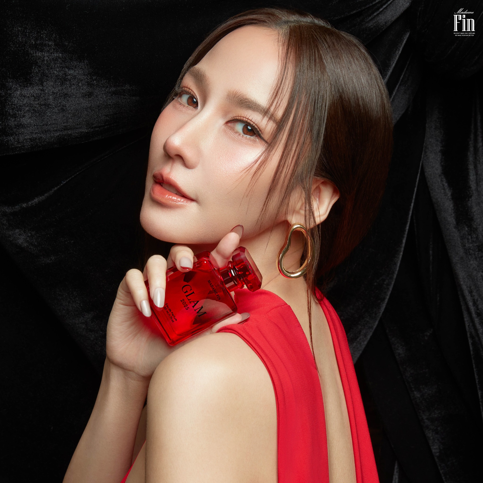 Madame Fin, Genuine Madame Fin. New Madame Fin Perfume, Glam Collection, Size 50ml.+ Glam Perfume Lotion, Size 240ml. ราคา 844 บาท*ส่งฟรี