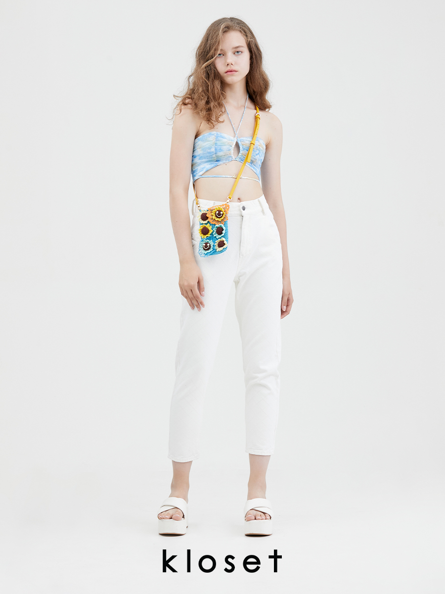 KLOSET High Waist Fitted Pants (RS23-P005) กางเกงยีนส์ขายาว ราคา 3,483 บาท*ส่งฟรี