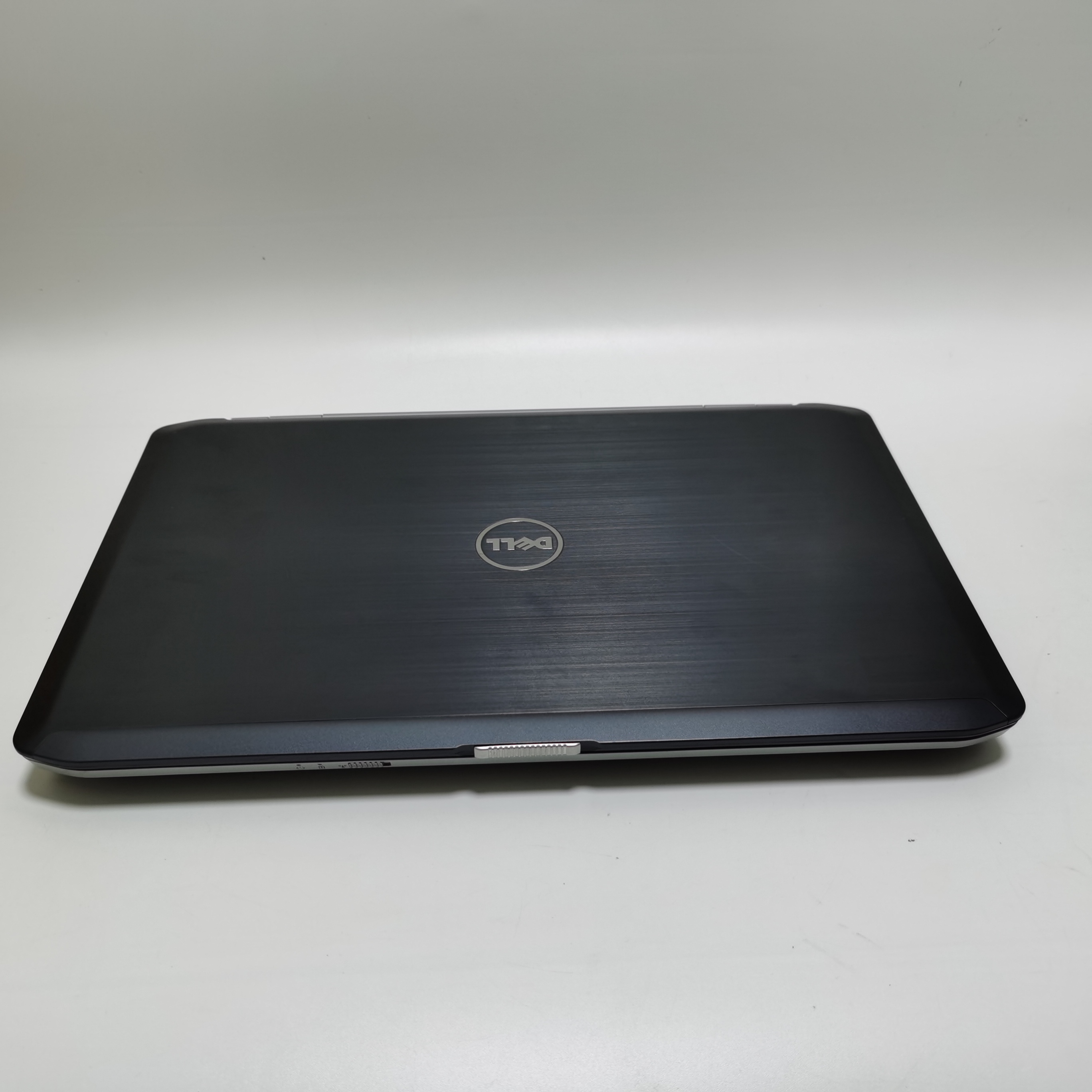 มุมมองเพิ่มเติมของสินค้า โน๊ตบุ๊ค notebook Dell E5530 i5 gen3 15.6 inch  //  Lenovo ThinkPad  M14 โน๊ตบุ๊คมือสอง  โน๊ตบุ๊คถูกๆๆ  คอมพิวเตอร์  คอม  laptop pc