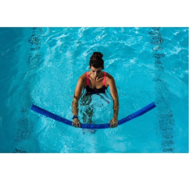 โฟมเส้นฝึกลอยตัวในน้ำ 150x6cmน้ำหนักเบาช่วยโฟกัสการฝึกหัดการว่ายน้ำไปที่ฝึกแขนและการทรงตัว ใช้ฝึกทักษะว่ายน้ำ โฟมฝึกว่ายน้ำ โฟมลอยตัว