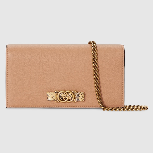 กระเป๋าสตางค์ Chain wallet with Interlocking G python bow ราคา 34,400 บาท*ส่งฟรี