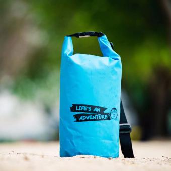 PenguinProof OP-10L กระเป๋ากันน้ำ 10 ลิตร สีฟ้า PenguinProof OP-10L กระเป๋ากันน้ำ 10 ลิตร สีฟ้า