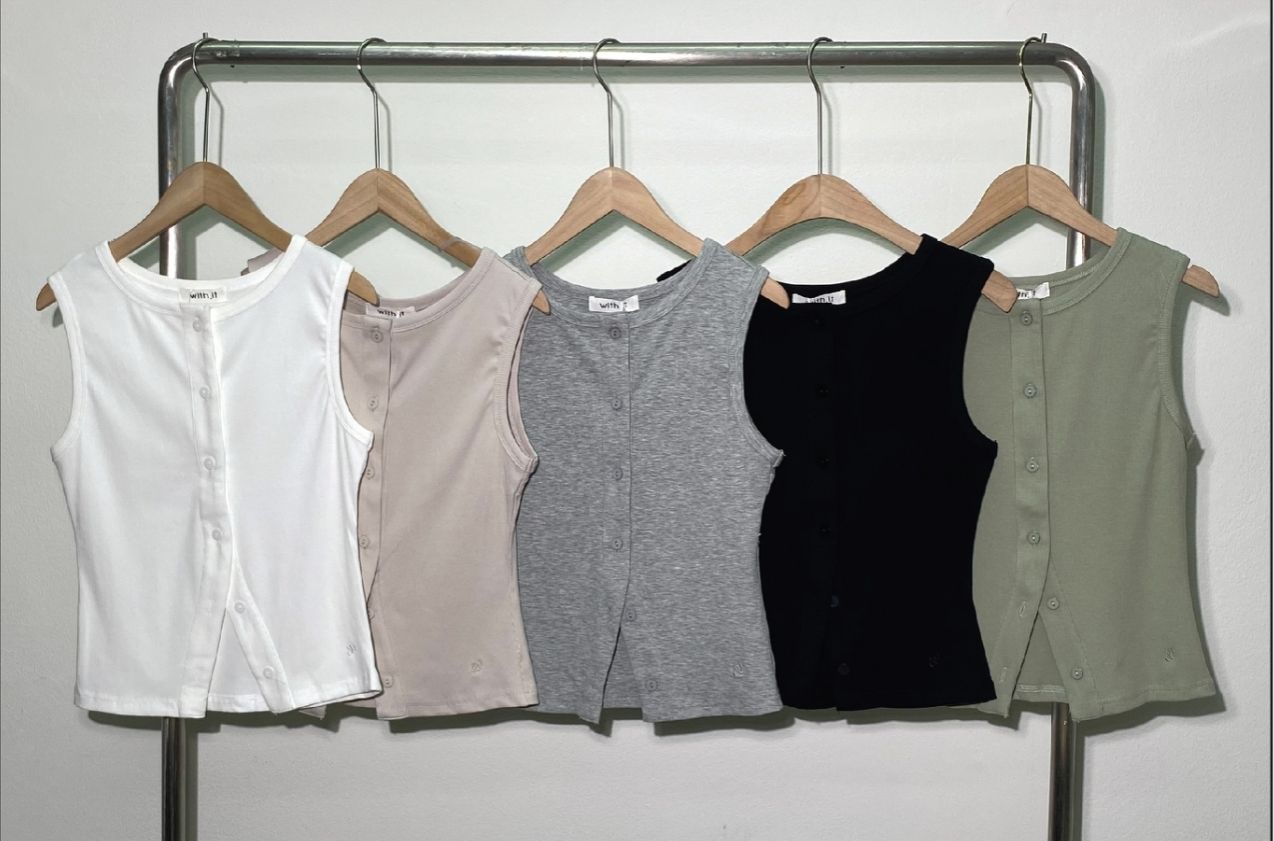 with.ti.store- TPW03389 Withit ribbed vest top W embroidery ราคา 350 บาท*ส่งฟรี