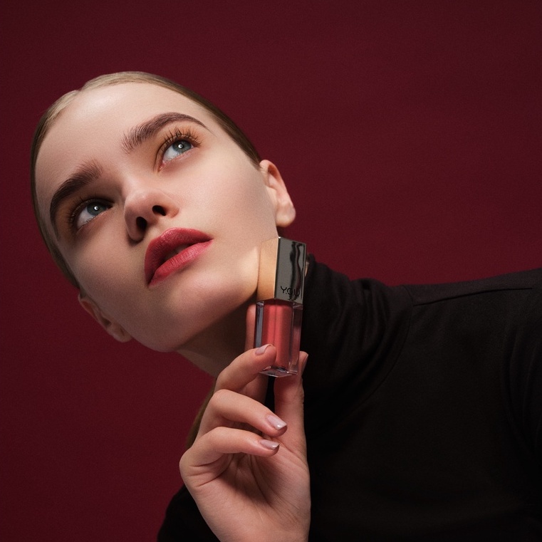 YOU Rouge Velvet Matte Lip Cream (9 สีขายดี) เนื้อเนียน บางเบา แห้งเร็ว มีสารสกัดจากนำ้มันมะพร้าวและวิตามิน E 6 YOU Rouge Velvet Matte Lip Cream (9 สีขายดี) เนื้อเนียน บางเบา แห้งเร็ว มีสารสกัดจากนำ้มันมะพร้าวและวิตามิน E 62ebd066f505a7abf4a2b918ef0a354b