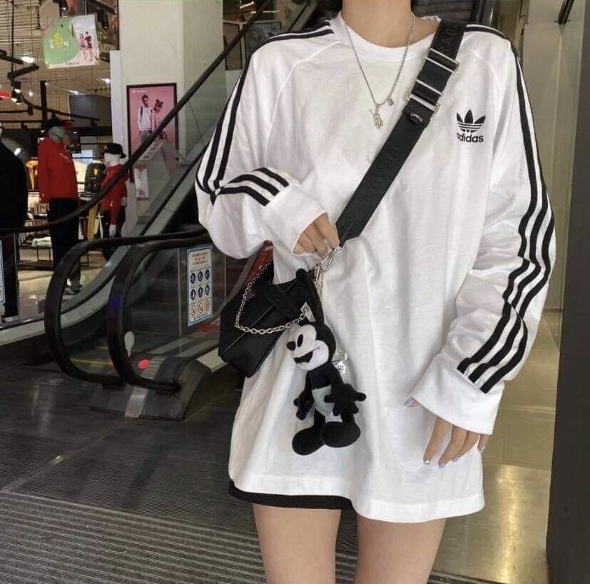 เสื้อยืดแขนยาวคอกลม คู่รัก AdidasAdidasfashion แฟชั่นนำสมัย ชาย/หญิง งานปัก ผ้านิ่มใส่สบาย