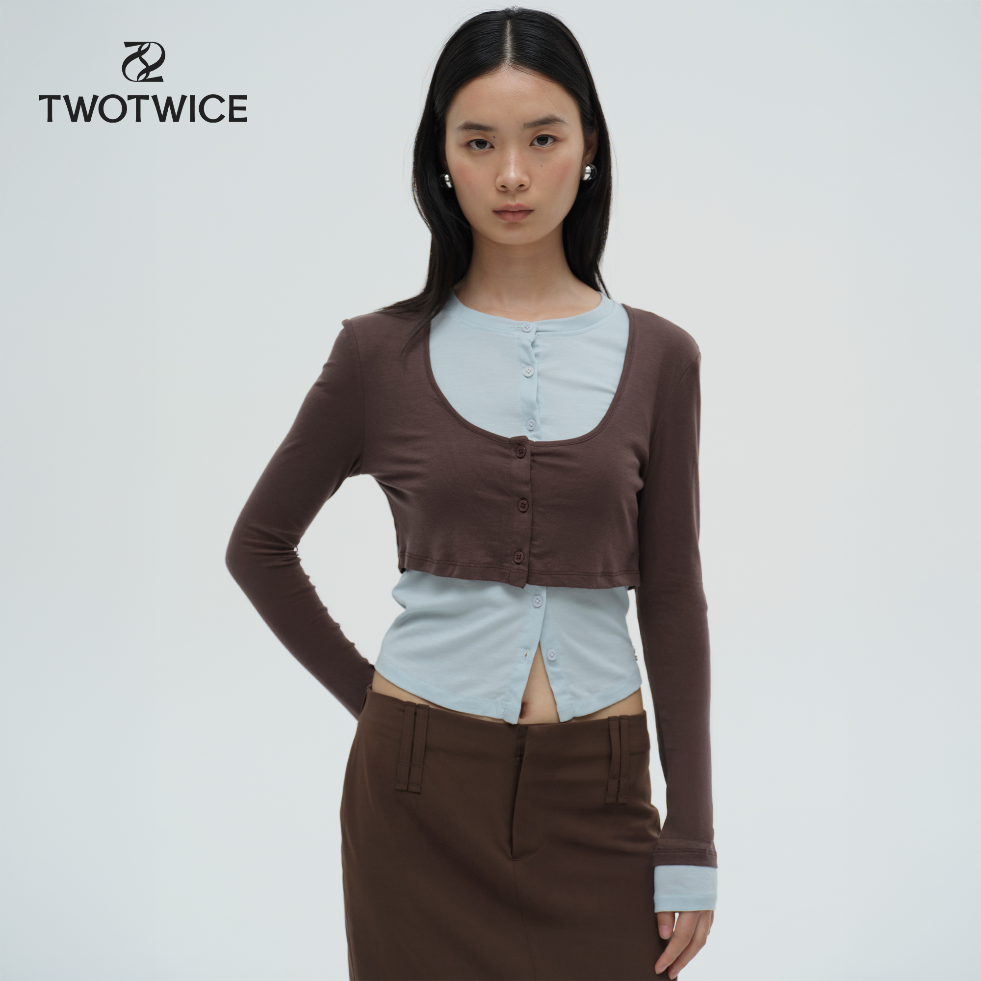 (Ready to Ship) Twotwice - Outer Layer Top - Layered Crop Top ราคา 1,890 บาท*ส่งฟรี