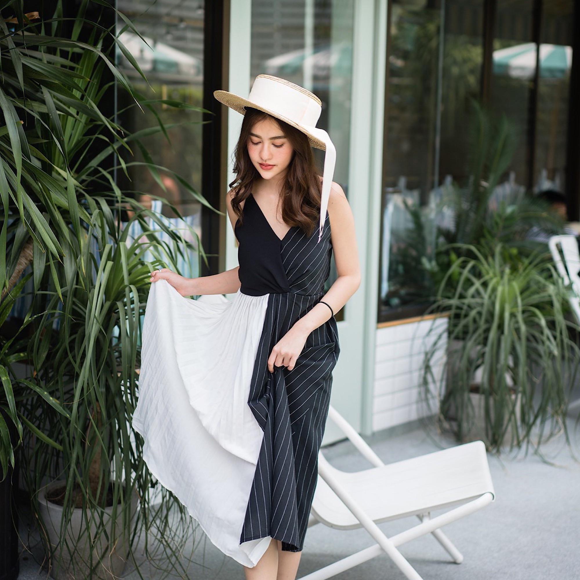 Basicsbysita - ชุดเดรส Adabelle pleated dress รุ่น G154