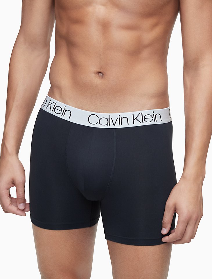 กางเกงใน Calvin Klein Chromatic Micro 1-Pack Boxer Brief จากแพคแบ่งขายได้ 1  ตัว 