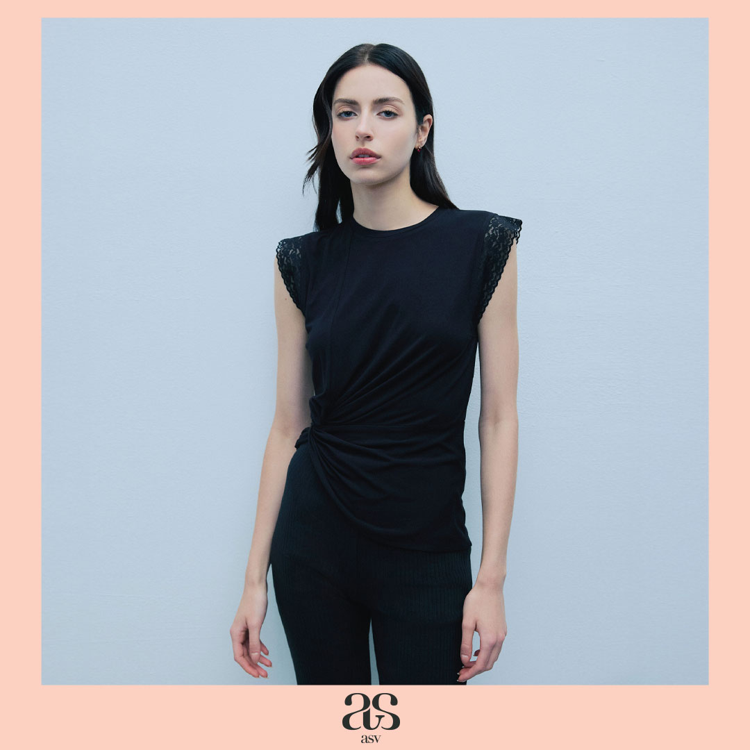 [Asv Rs26] Shelby Draped T-Shirt, Women's Shirt, Sleeveless, Round Neck, Draping at the Waist. Decorated with Lace on the Sleeves. ราคา 2,093 บาท*ส่งฟรี