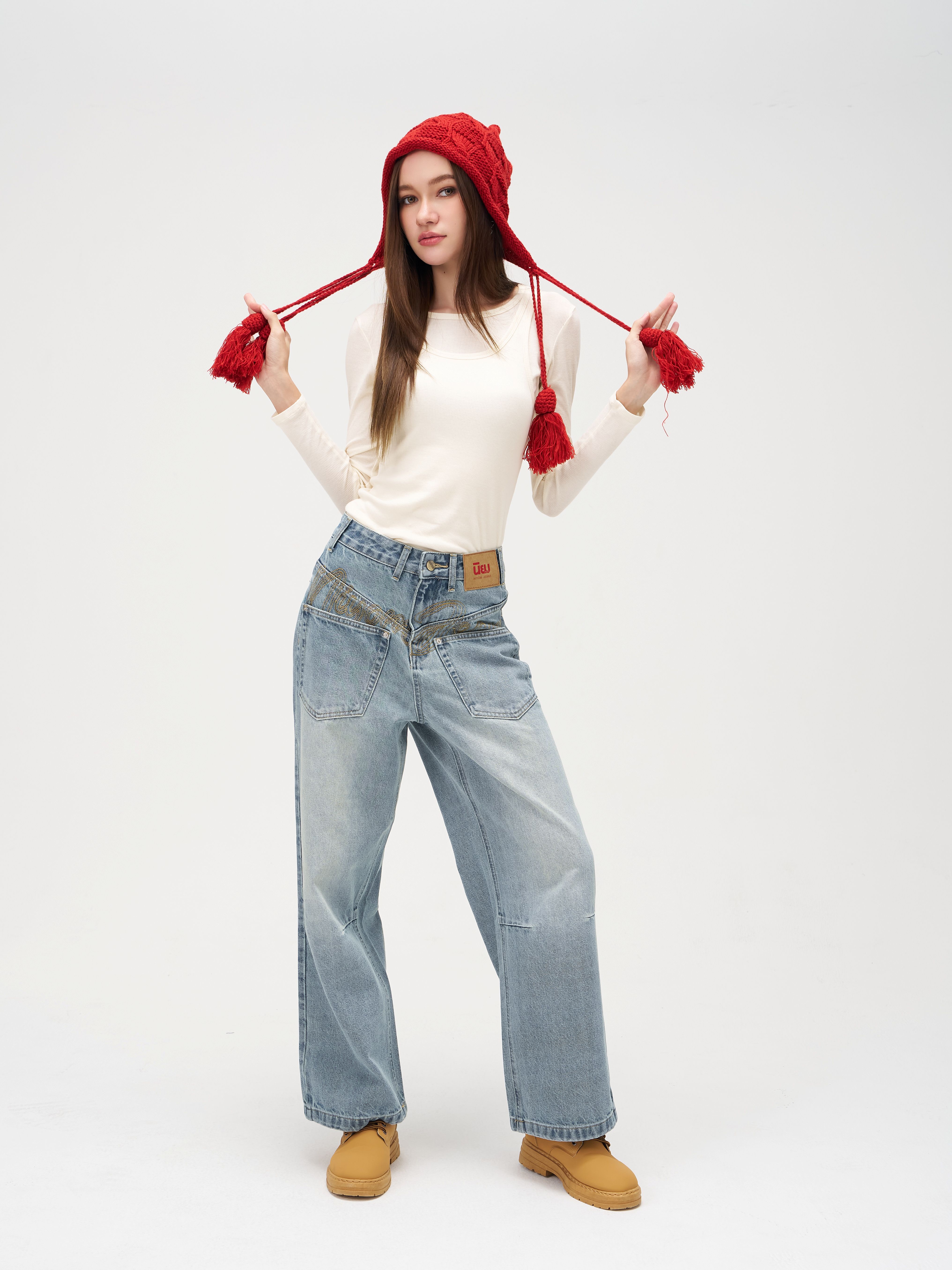 Niyom Jeans Collection Colorful Winter: Model B321, Straight-Leg Jeans. ราคา 1,980 บาท*ส่งฟรี
