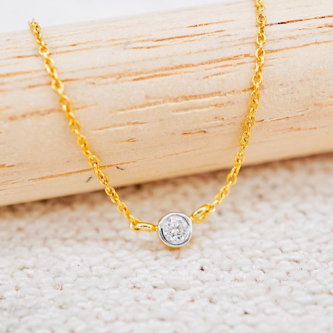 [Pcpy Jewelry] Necklace with Genuine Diamond Pendant, 100% Water-Resistant. 💎 Genuine 9K Gold (37.5% Gold) with Genuine Belgian Diamonds, Available for Sale [9Kpn176] ราคา 14,990 บาท*ส่งฟรี