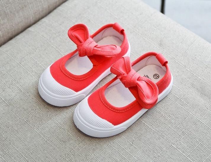 baby-Fรองเท้าเด็ก  รองเท้าคัชชู(เด็กผู้หญิง)แบบใหม่แฟชั่นโบว์ น่ารัก เป็นเนื้อผ้าหนา แต่นุ่มสบายเดินถนัด มีไซส์ 21 ถึง 25 *สีแดง,สีกรม,สีชมพูอ่อน,สีเทา #B09