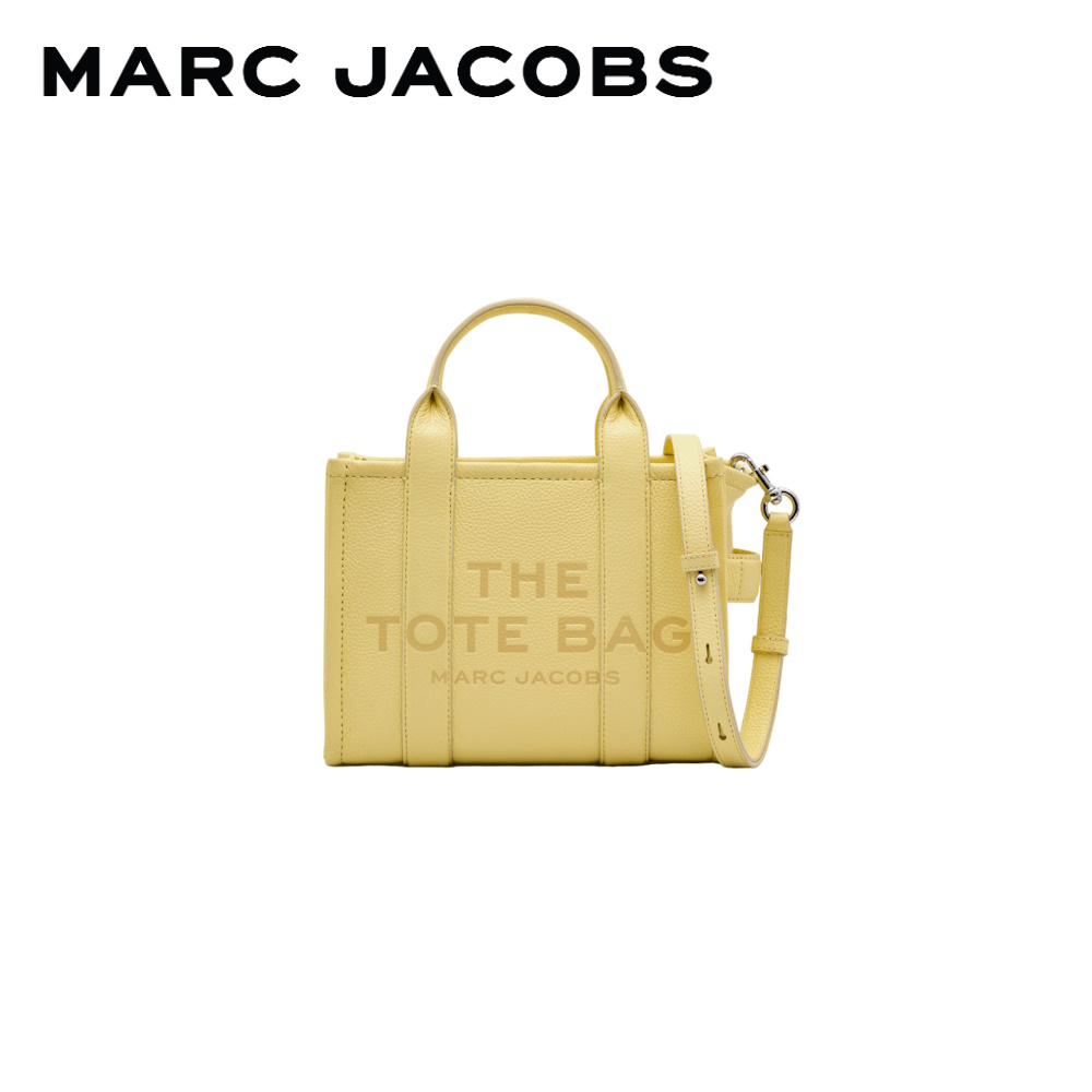 MARC JACOBS THE LEATHER SMALL TOTE BAG SP24 H009L01SP21 กระเป๋าโท้ท ราคา 18,900 บาท*ส่งฟรี