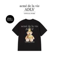 ADLV [acme de la vie] เสื้อยืดรุ่น Thailland Exclusive Chada Bear Short Sleeve T-Shirt Black (50071SCDSSU_F3BKXX)