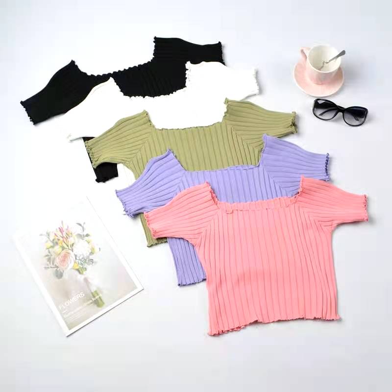 Best clothes(พร้อมส่ง/ใหม่รุ่น3648)เสื้อครอปไหมแขนสั้นปาดไหล่ทรงรัดรูปน่ารักแฟชั่นเกาหลี