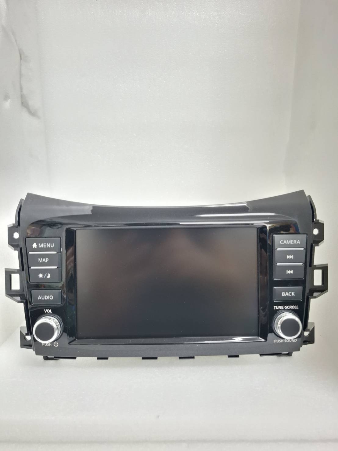 Audio System with Navigation Map Nissan Navara D23 25915-6Kg0A Controller Assy-Navigation ราคา 31,900 บาท*ส่งฟรี
