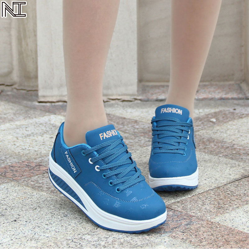 NI ผู้หญิงรองเท้าใส่เดินใหม่ความสูงรองเท้าโยกฉบับภาษาเกาหลีพิเศษขนาดพิเศษ Breathable รองเท้าลำลอง