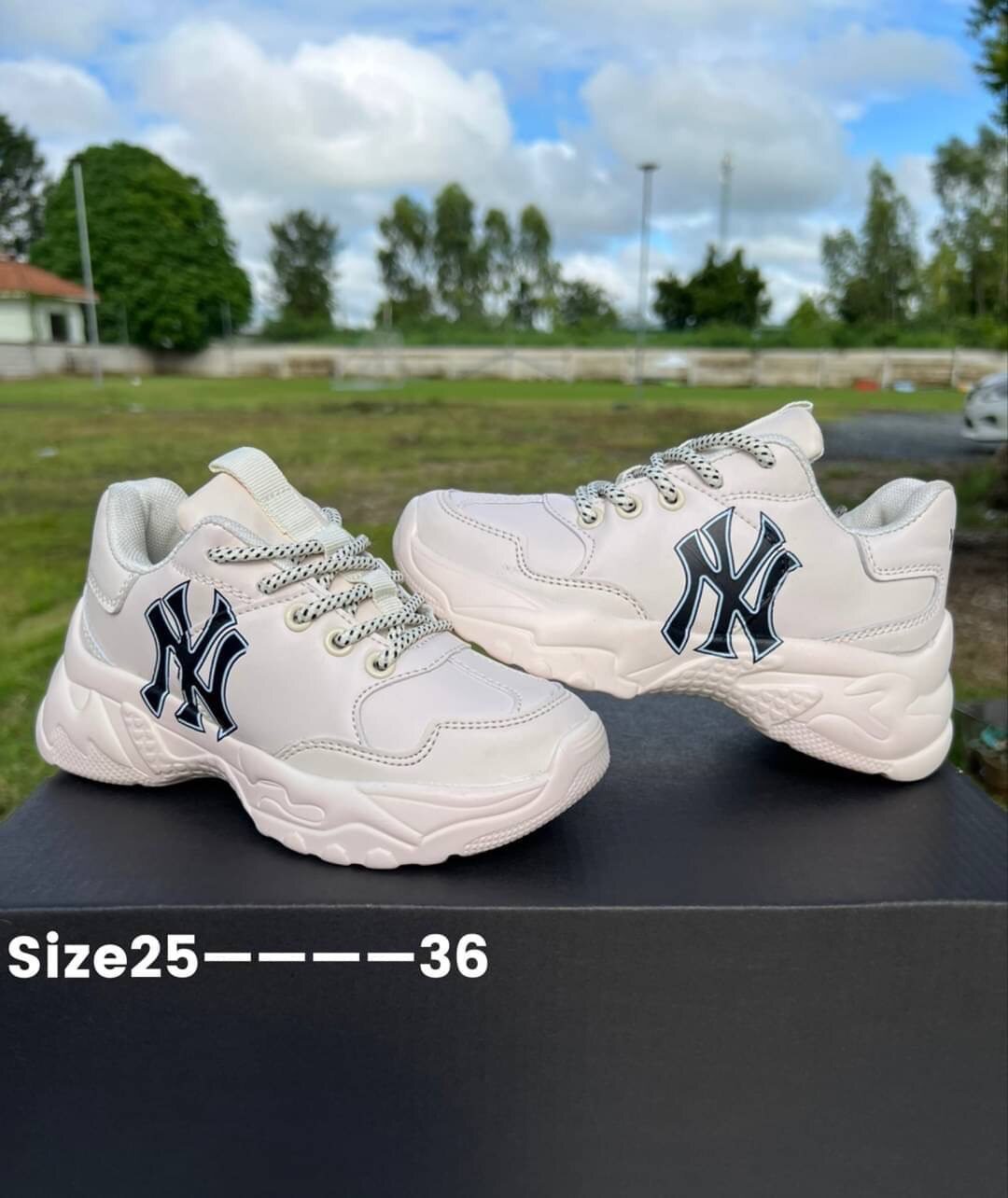 ลองดูภาพสินค้า ML𝐵 𝐵oston NY LA Kids รองเท้าบอสตัน เด็ก ชาย/หญิง color:ขาวดำ size: 25-36