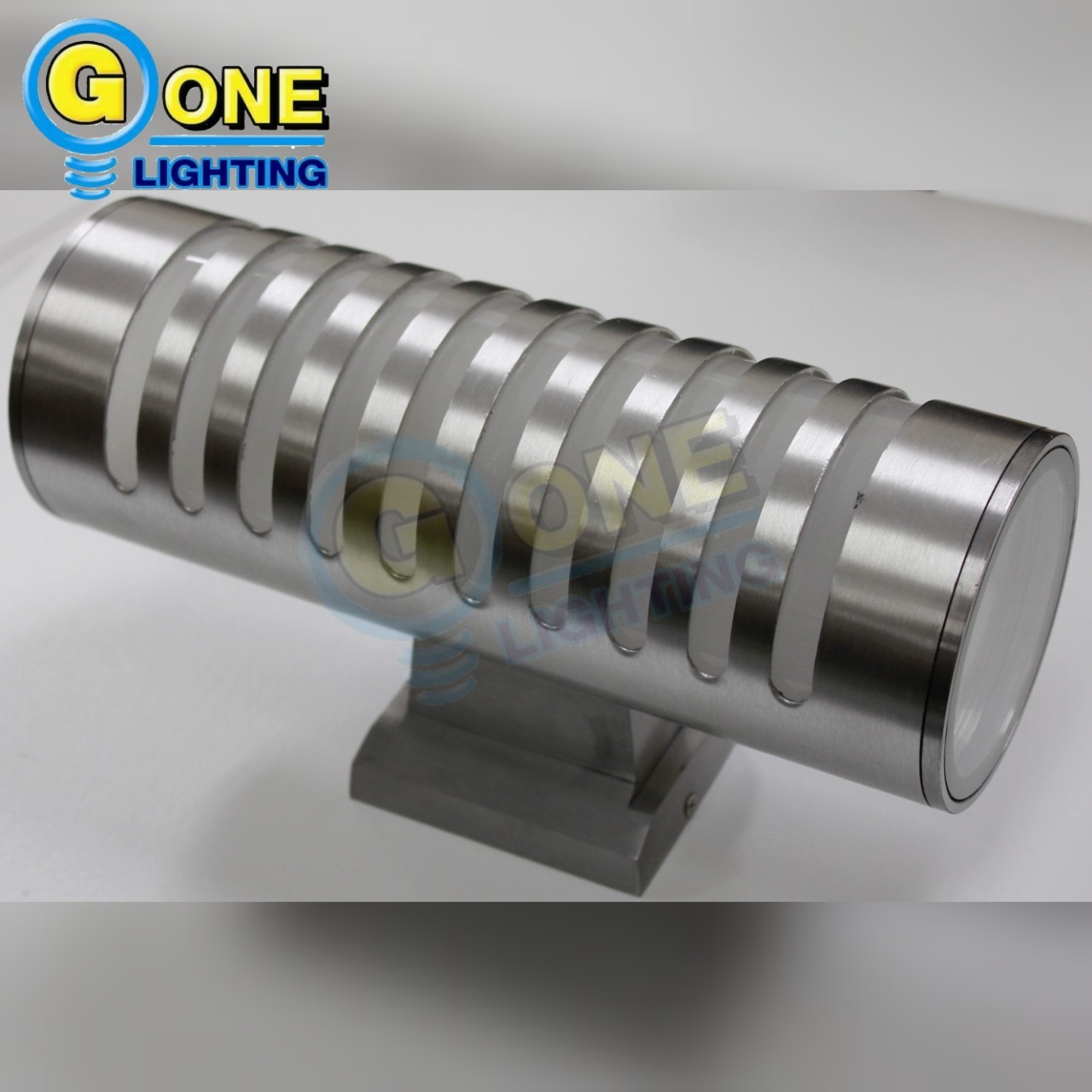 G-ONE โคมไฟภายนอก รุ่น G-SZ2570-2-SL ราคา 650 บาท*ส่งฟรี