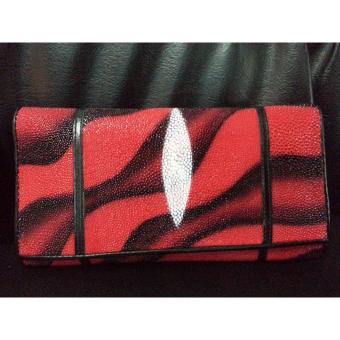 สนใจซื้อ กระเป๋าถือยาว หนังปลากระเบนแท้ 1ตา สีแดงคาดลายน้ำสีดำ จำนวน 1 ใบ ประกาศขาย กระเป๋าถือยาว หนังปลากระเบนแท้ 1ตา สีแดงคาดลายน้ำสีดำ จำนวน 1 ใบ