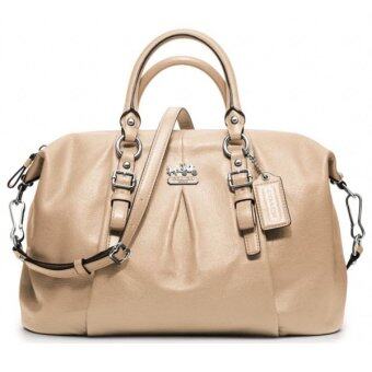 Coach กระเป๋าสะพายมีหูหิ้วสำหรับผู้หญิง รุ่น 21222 สีทราย Coach กระเป๋าสะพายมีหูหิ้วสำหรับผู้หญิง รุ่น 21222 สีทราย