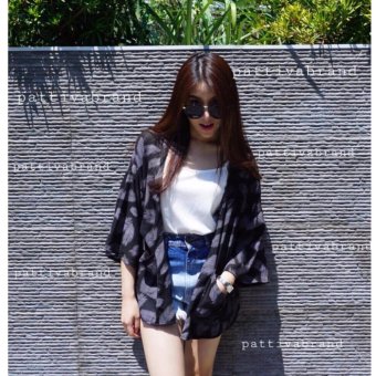 เสื้อคลุมสตรี ลายขนนก สีดำ เสื้อคลุมสตรี ลายขนนก สีดำ