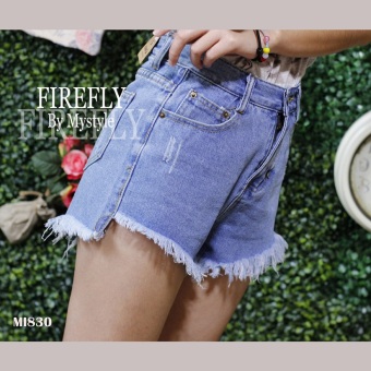 FIREFLY กางเกงยีนส์ขาสั้น เอวสูง แต่งขาด ปลายรุ่ย รุ่น MI830 FIREFLY กางเกงยีนส์ขาสั้น เอวสูง แต่งขาด ปลายรุ่ย รุ่น MI830