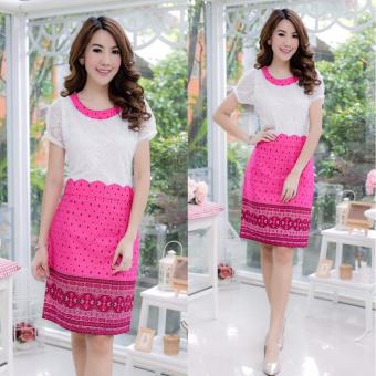 Pitchaya ชุดเดรสตัวเสื้อลูกไม้สีขาว กระโปรงคอตตอนพิมพ์ลายไทย k187 (สีชมพู) Pitchaya ชุดเดรสตัวเสื้อลูกไม้สีขาว กระโปรงคอตตอนพิมพ์ลายไทย k187 (สีชมพู)