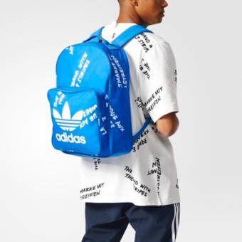Adidas กระเป๋าสะพาย Classic Graphic Backpack Blue Color ขนาด30x44x16cm. Adidas กระเป๋าสะพาย Classic Graphic Backpack Blue Color ขนาด30x44x16cm.